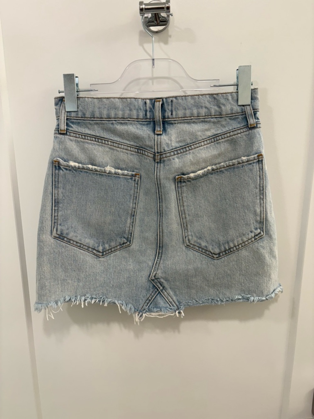 AGOLDE Quinn High Rise Denim Distressed Mini Skirt in Vega Size 26 - Picture 11 of 15